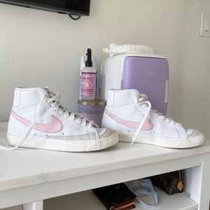 Nike blazers pink size 8